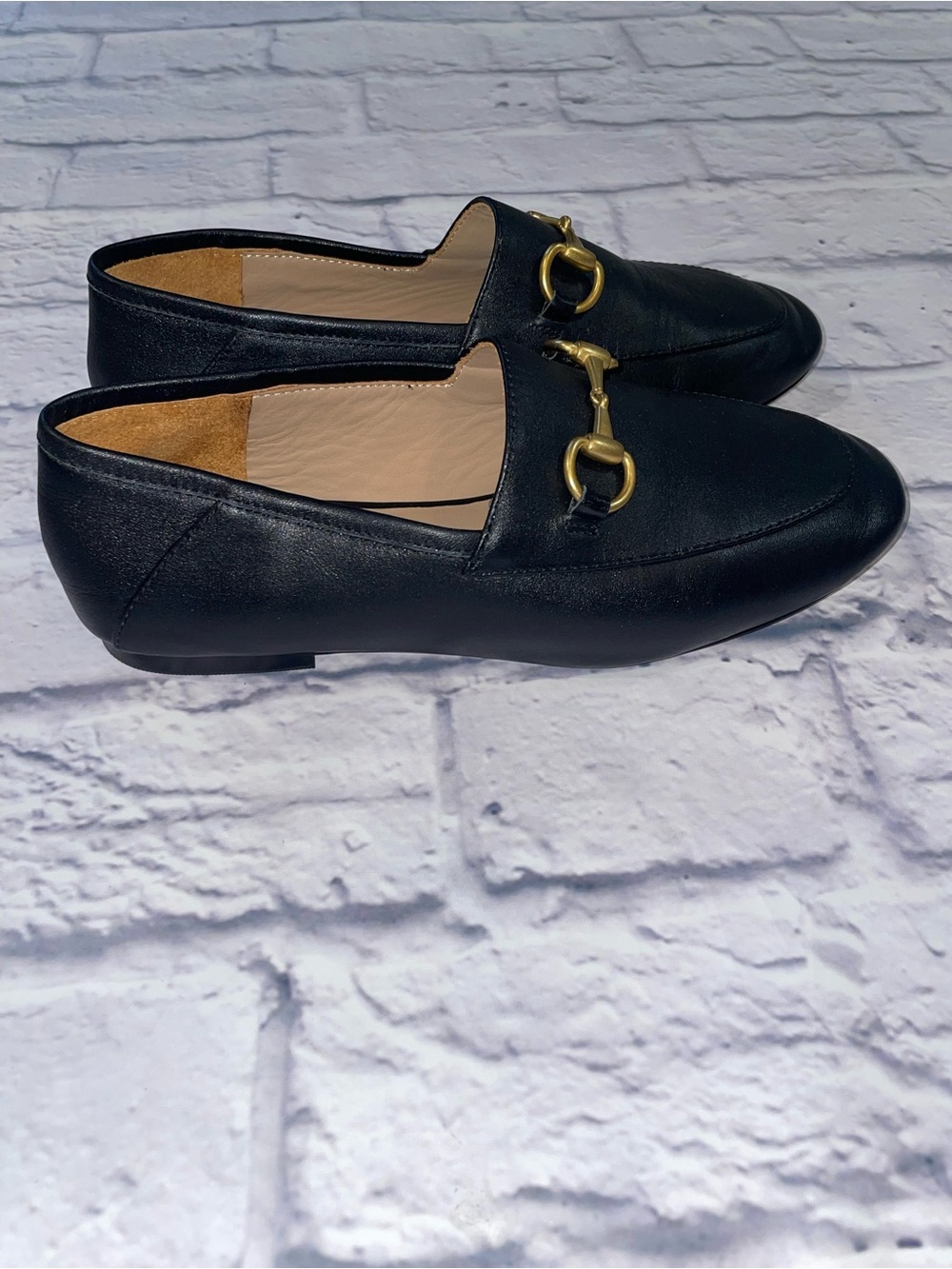 Quince Black Leather Horsebit Loafers. Size 6